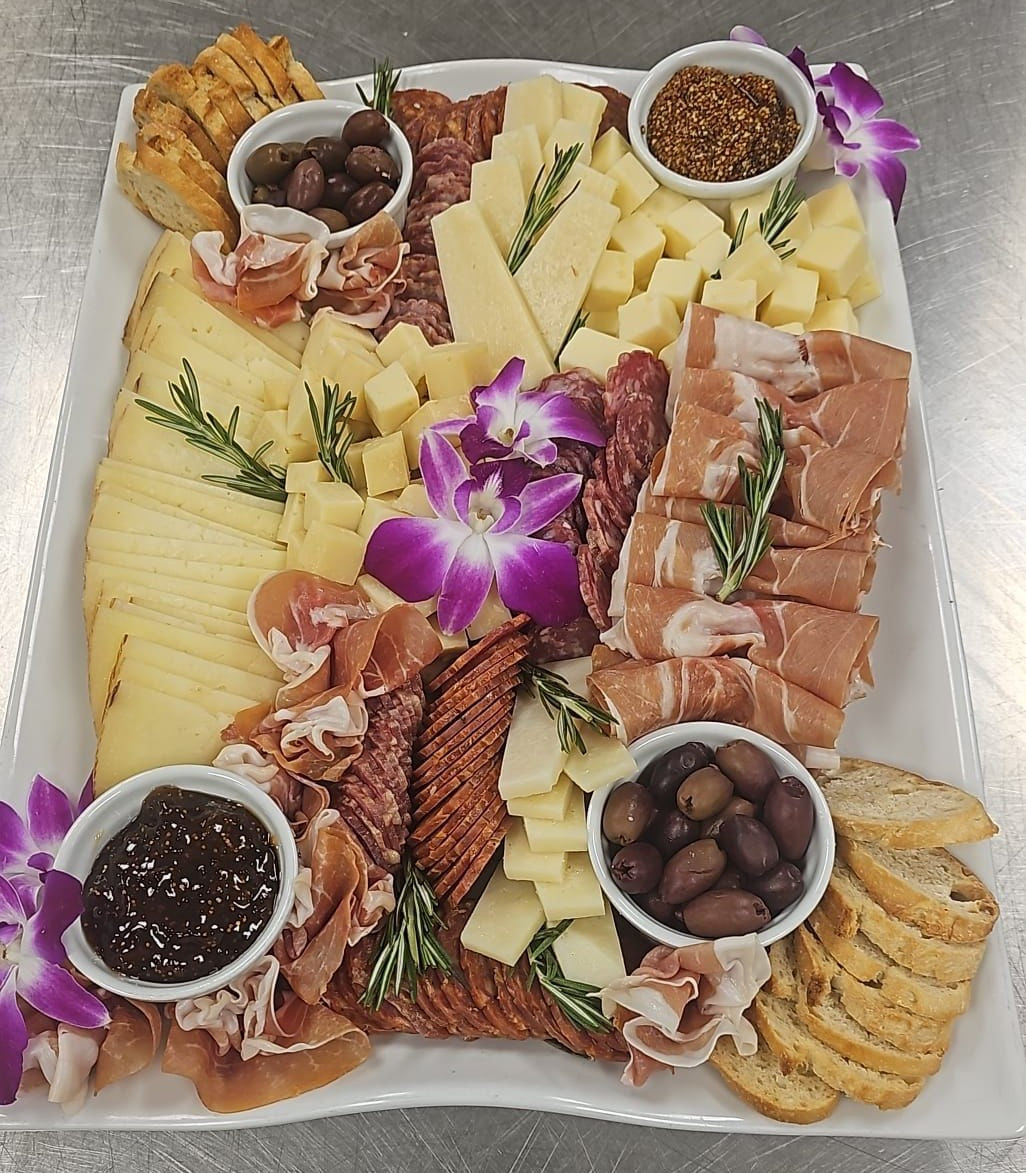 Tabla Premium de Quesos y Embutidos